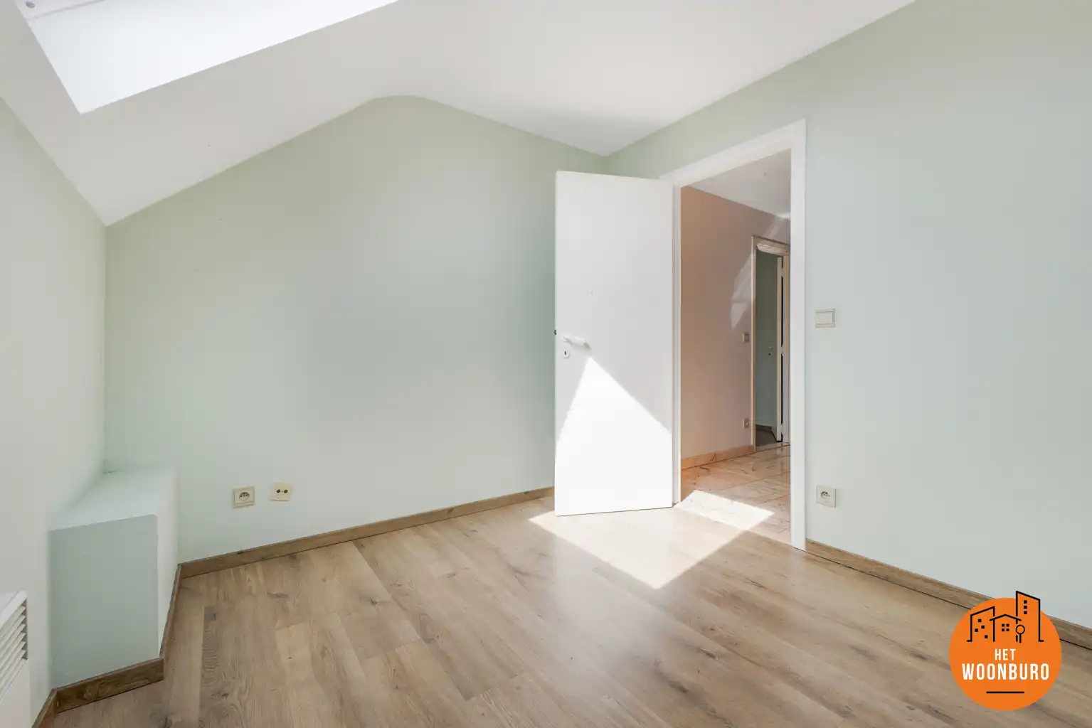 Appartement met 3 slpks, bureel, terras, kelder en garage foto 11