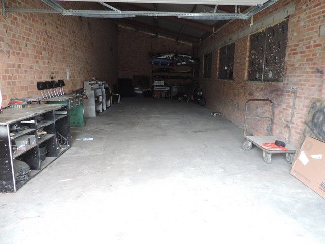 Garages/opslagplaats foto 3