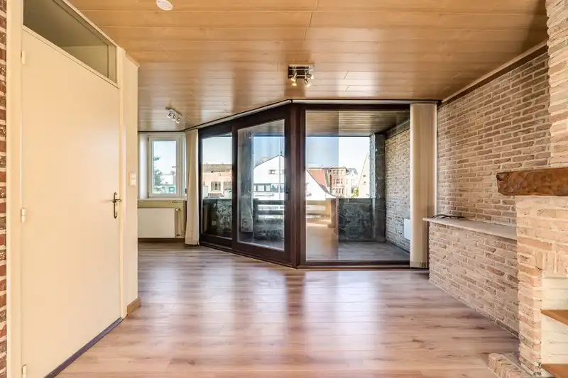 Op te frissen woning met perceel bouwgrond foto 6