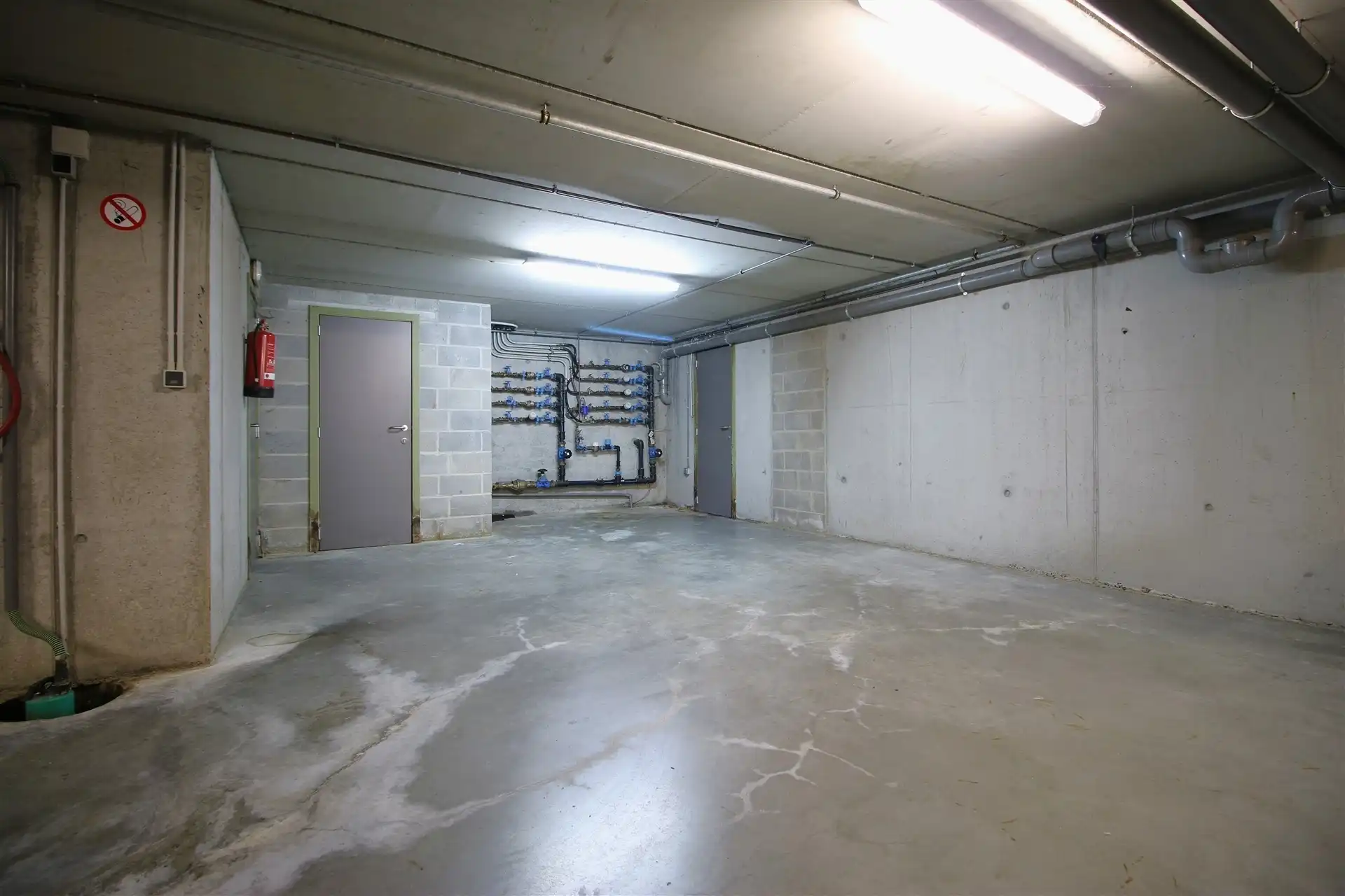 Vernieuwd éénkamerappartement in centrum Sint-Jozef foto 16