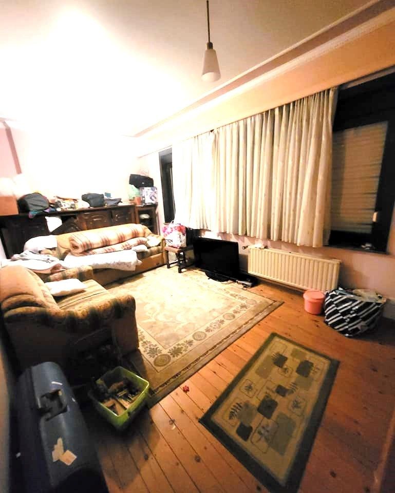 Depot met ruim bovenliggend appartement. foto 14