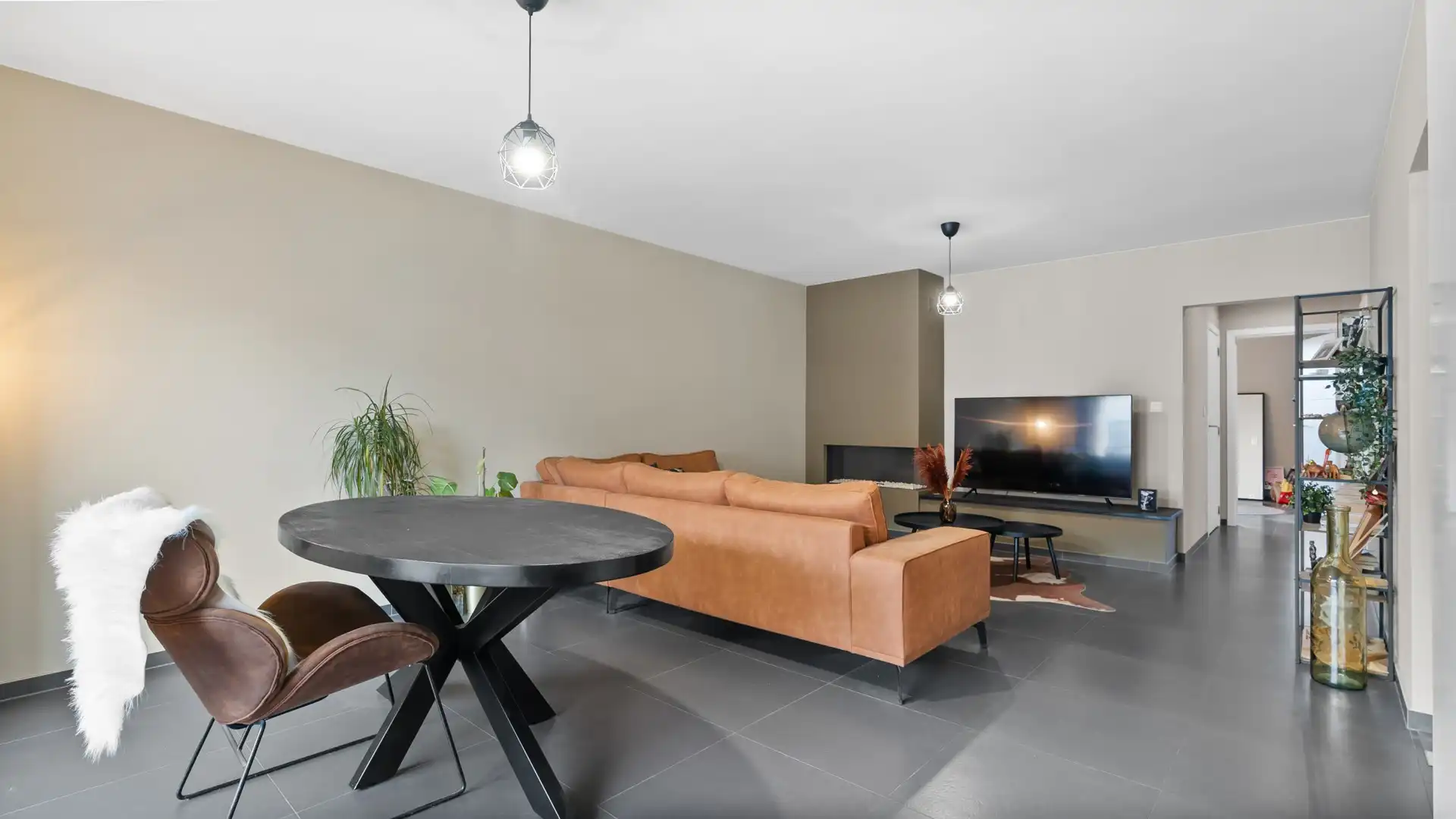 Instapklaar appartement vlakbij Genk centrum foto 3