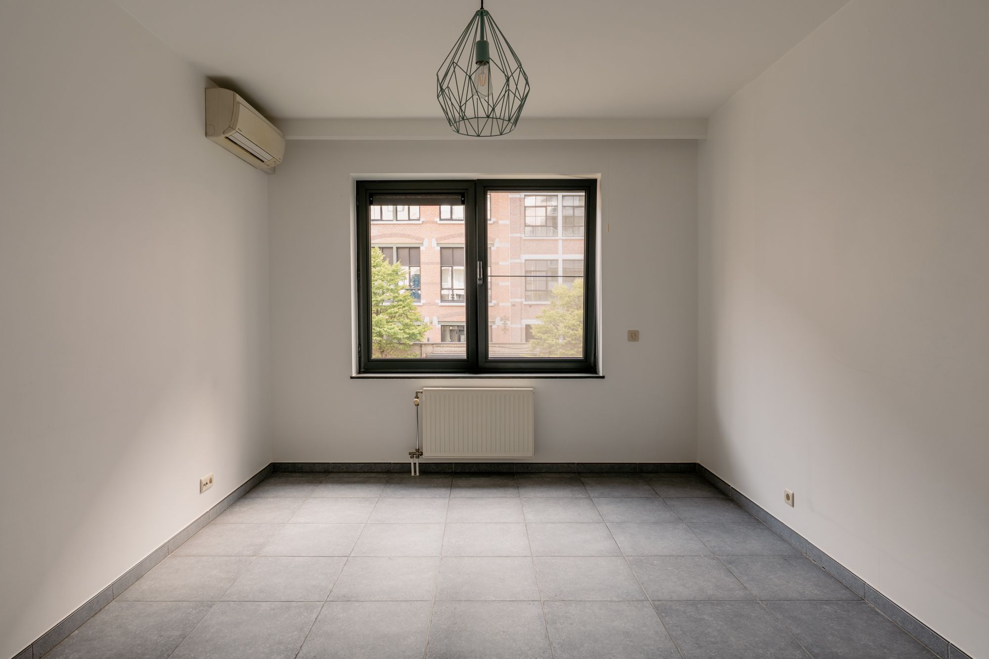Opvallend ruim appartement met 2 slaapkamers en 2 terrassen aan brouwerij De Koninck foto 9