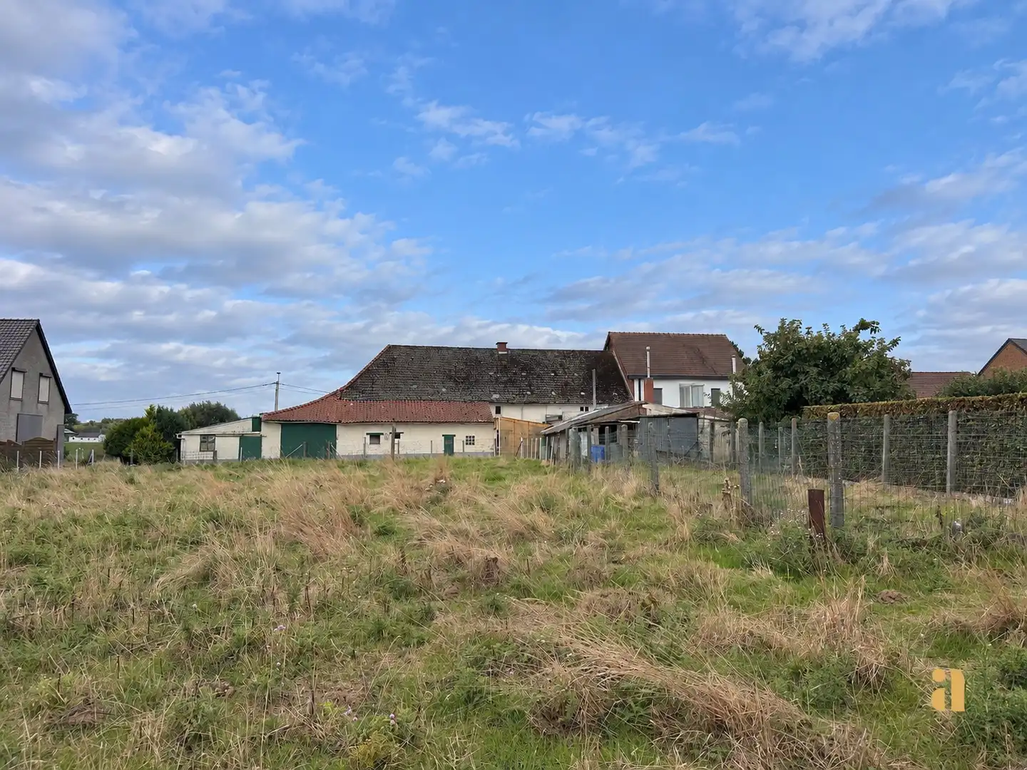 Rustig gelegen hoeve met weids landelijk uitzicht foto 7