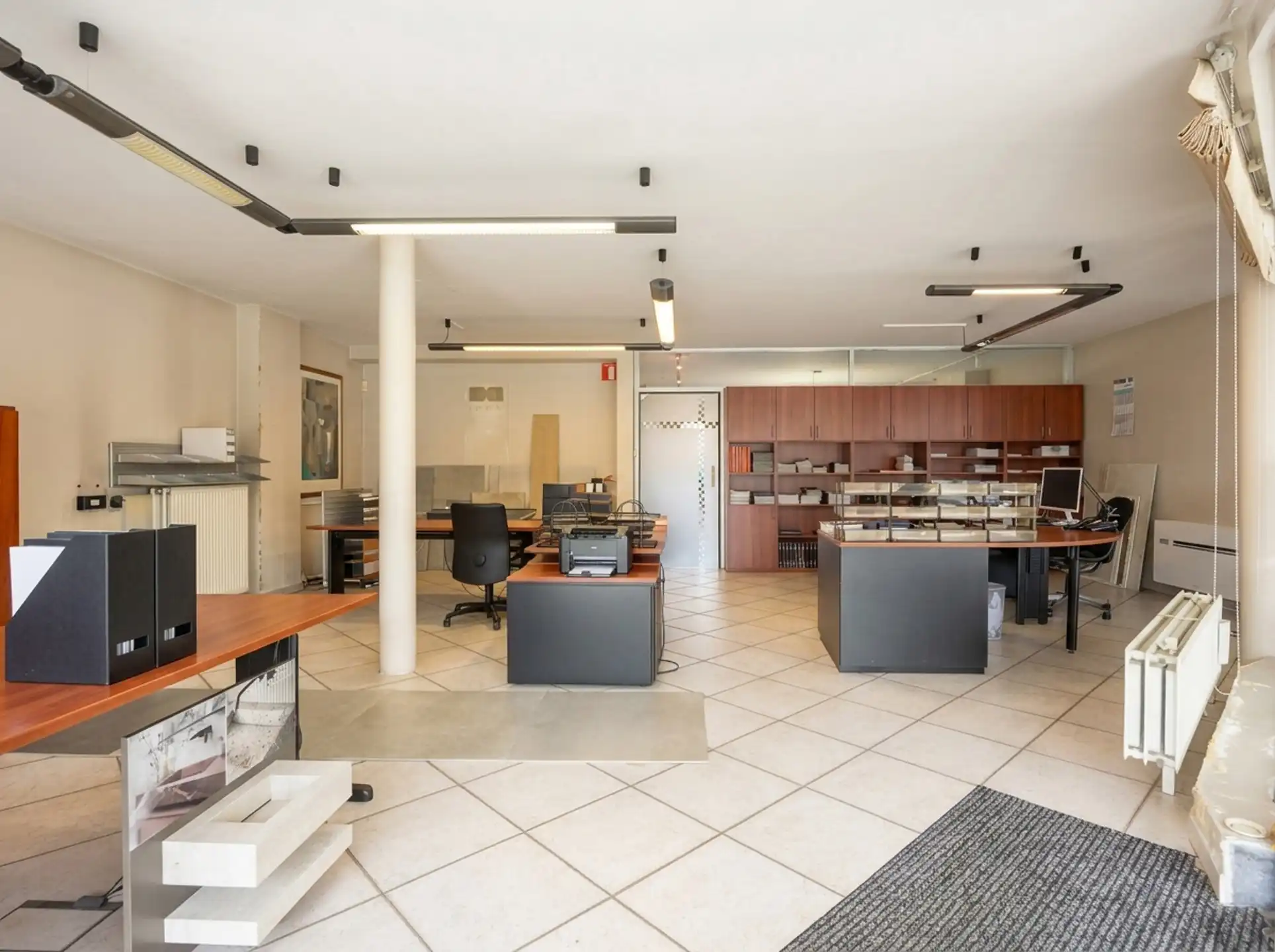 Handelsruimte/kantoor (110 m²) in centrum Zoersel foto 2