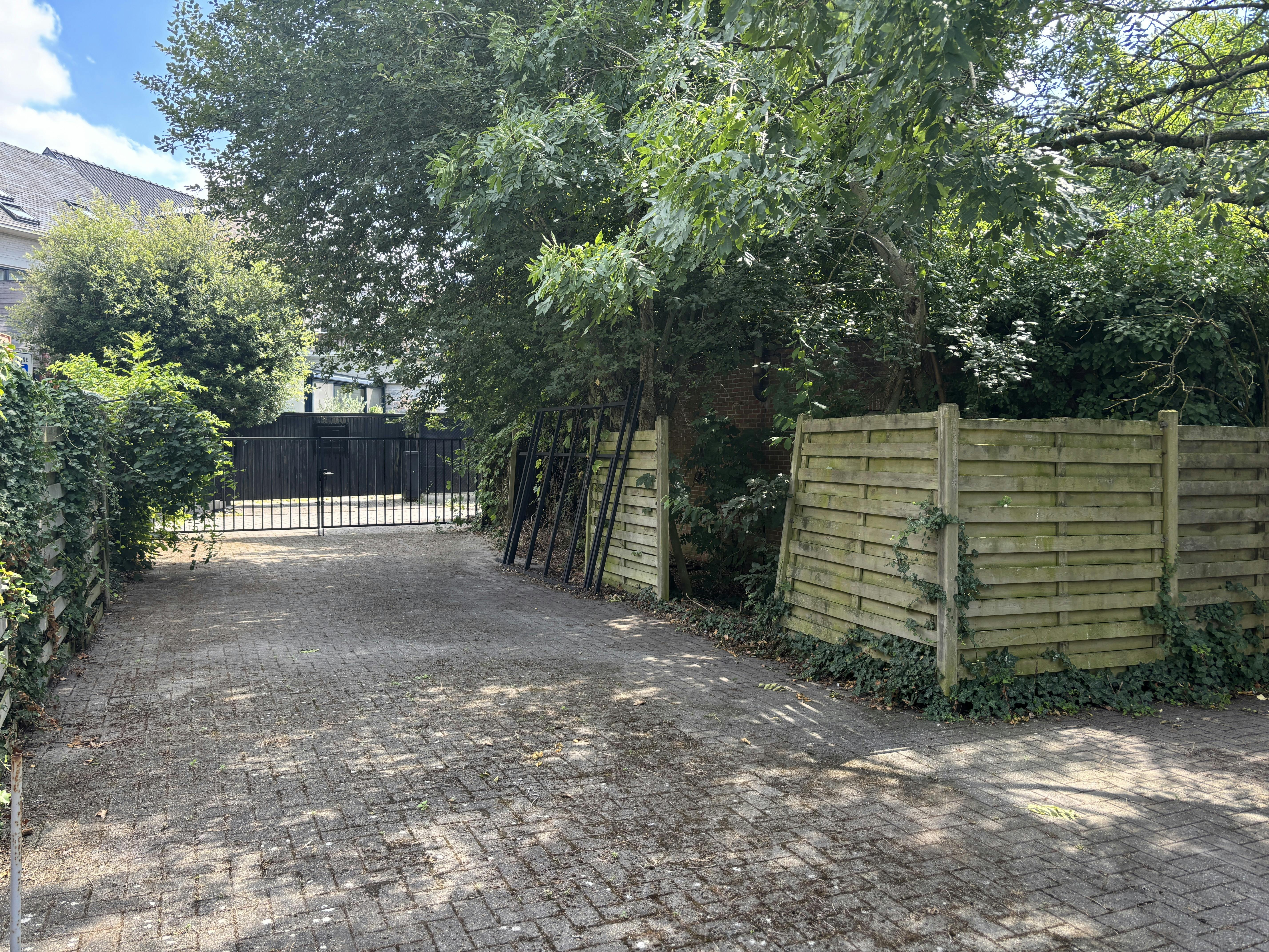 Handelspand met woonst te koop in centrum Brecht! foto 15