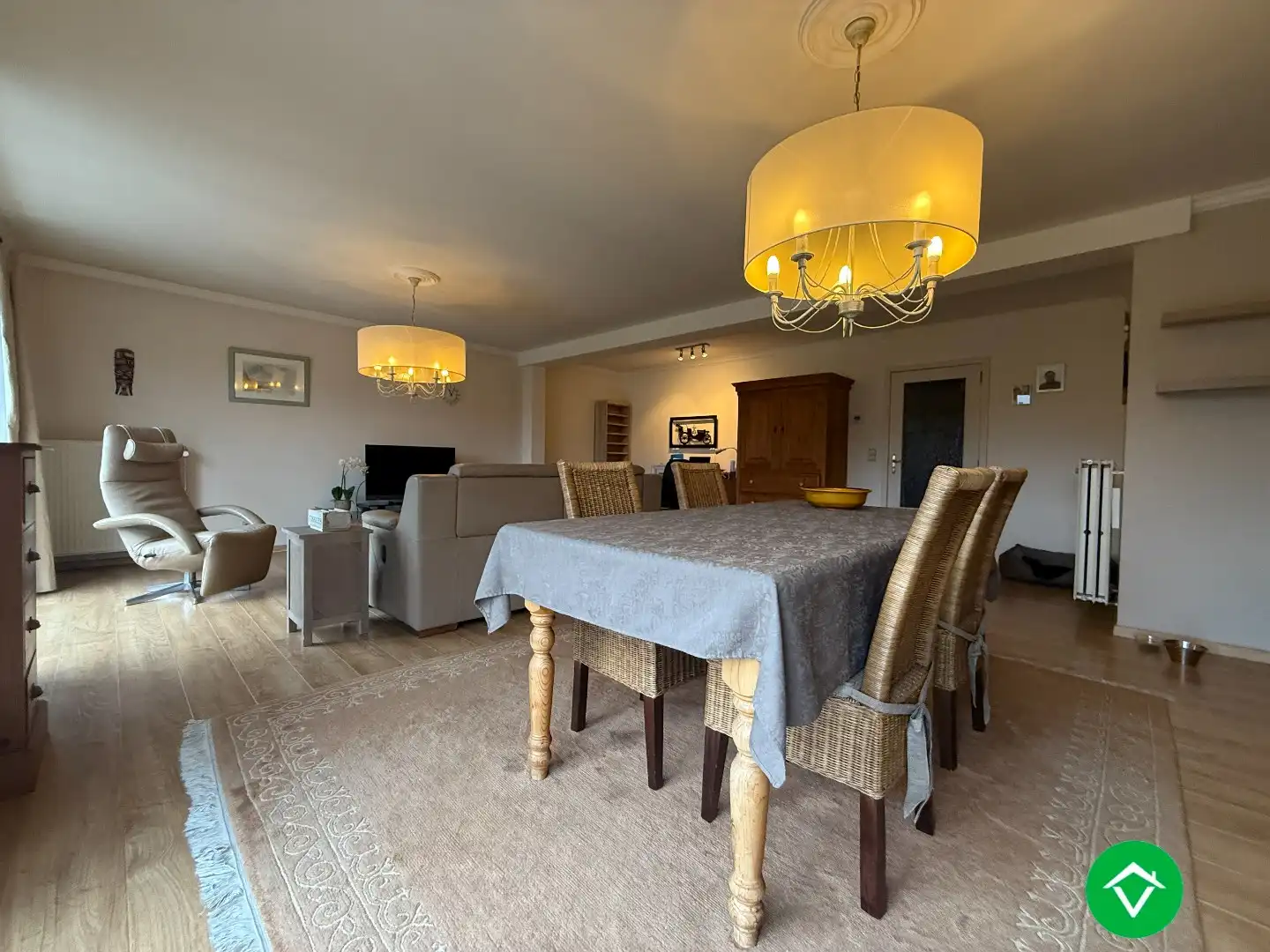 Ruim 2-slaapkamersappartement met garage in centrum Roeselare  foto 8