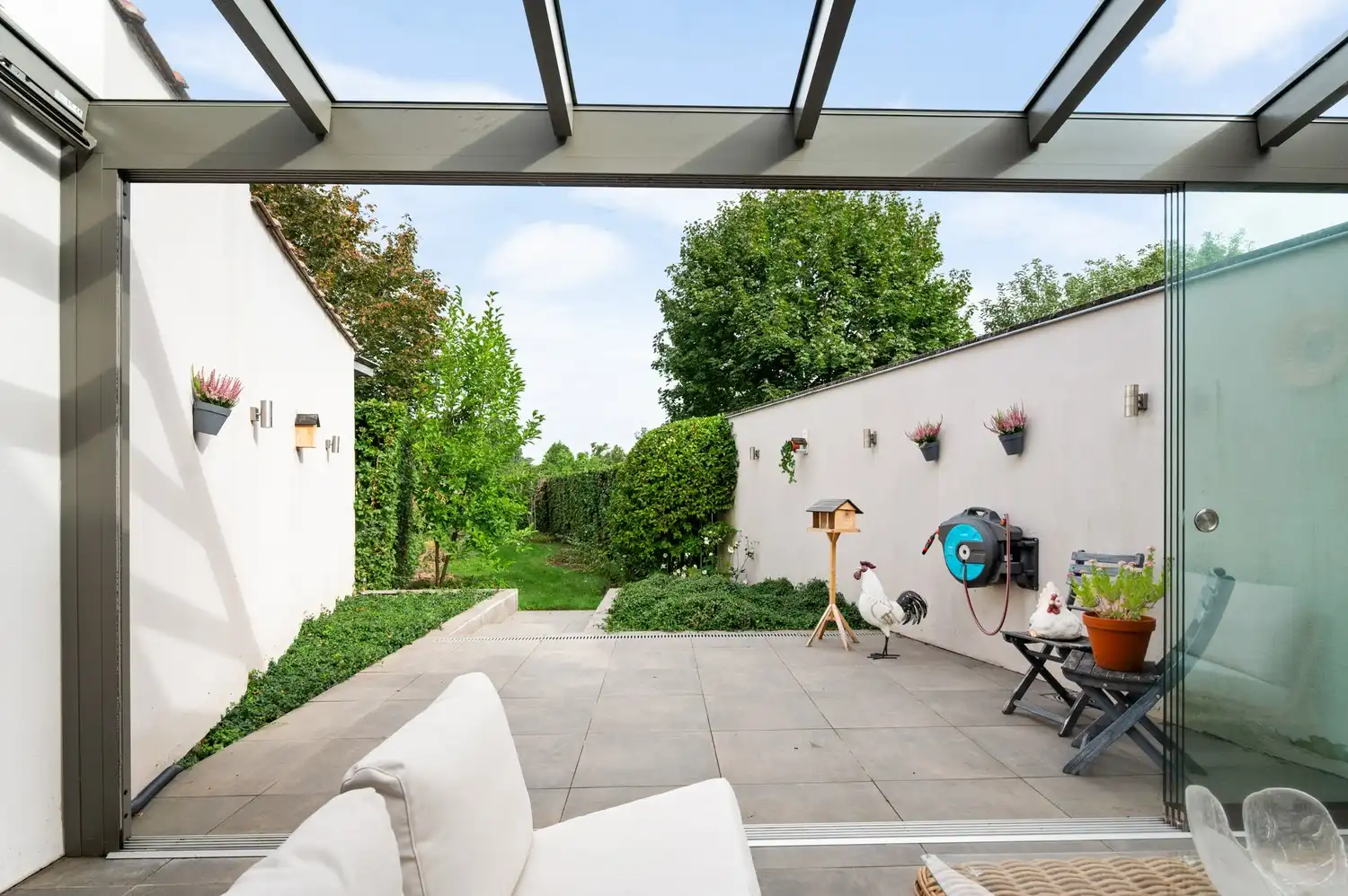 Instapklare woning met 3 slpkrs en tuin te Wilrijk foto 2