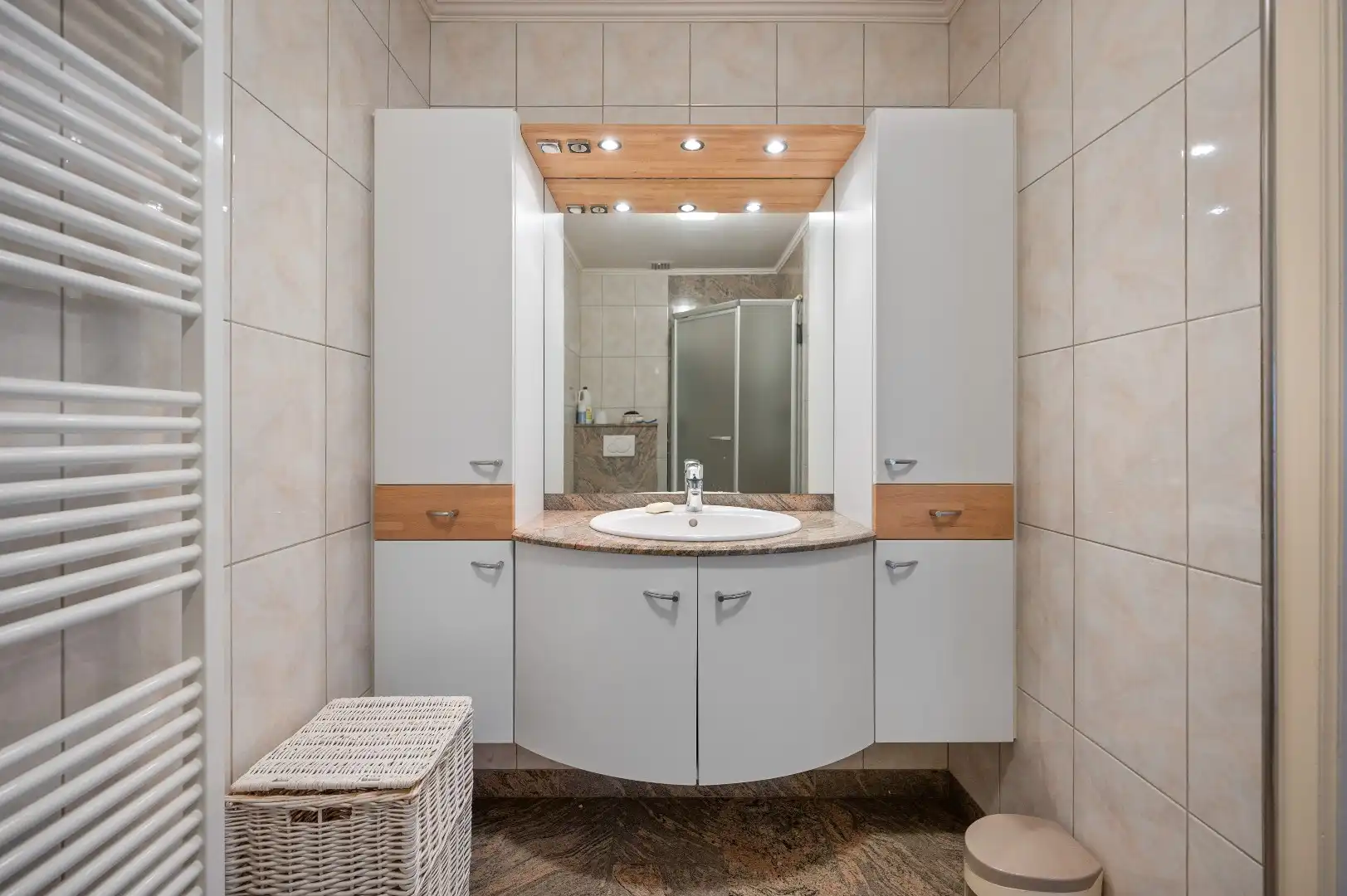 Op te frissen halfopen bebouwing op de Tiense stadsrand foto 19