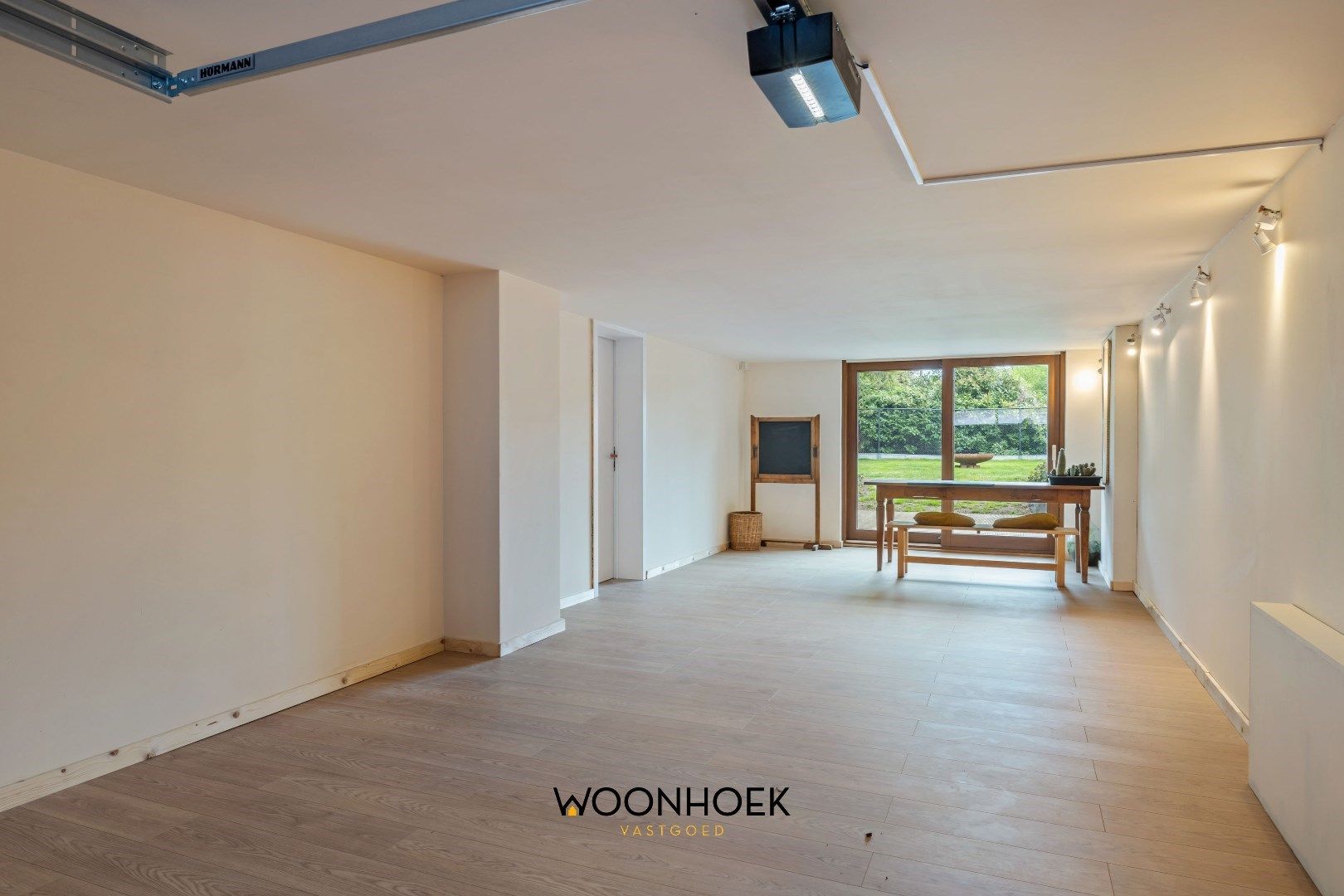 Uitstekend gelegen OB met inpandige garage en grote tuin in Moerbeke! foto 26