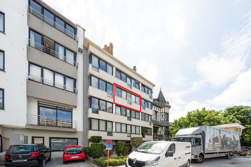 PRACHTIG GELEGEN 1 SLAAPKAMERAPPARTEMENT MET ZICHT OP HET CASINOPLEIN foto 5