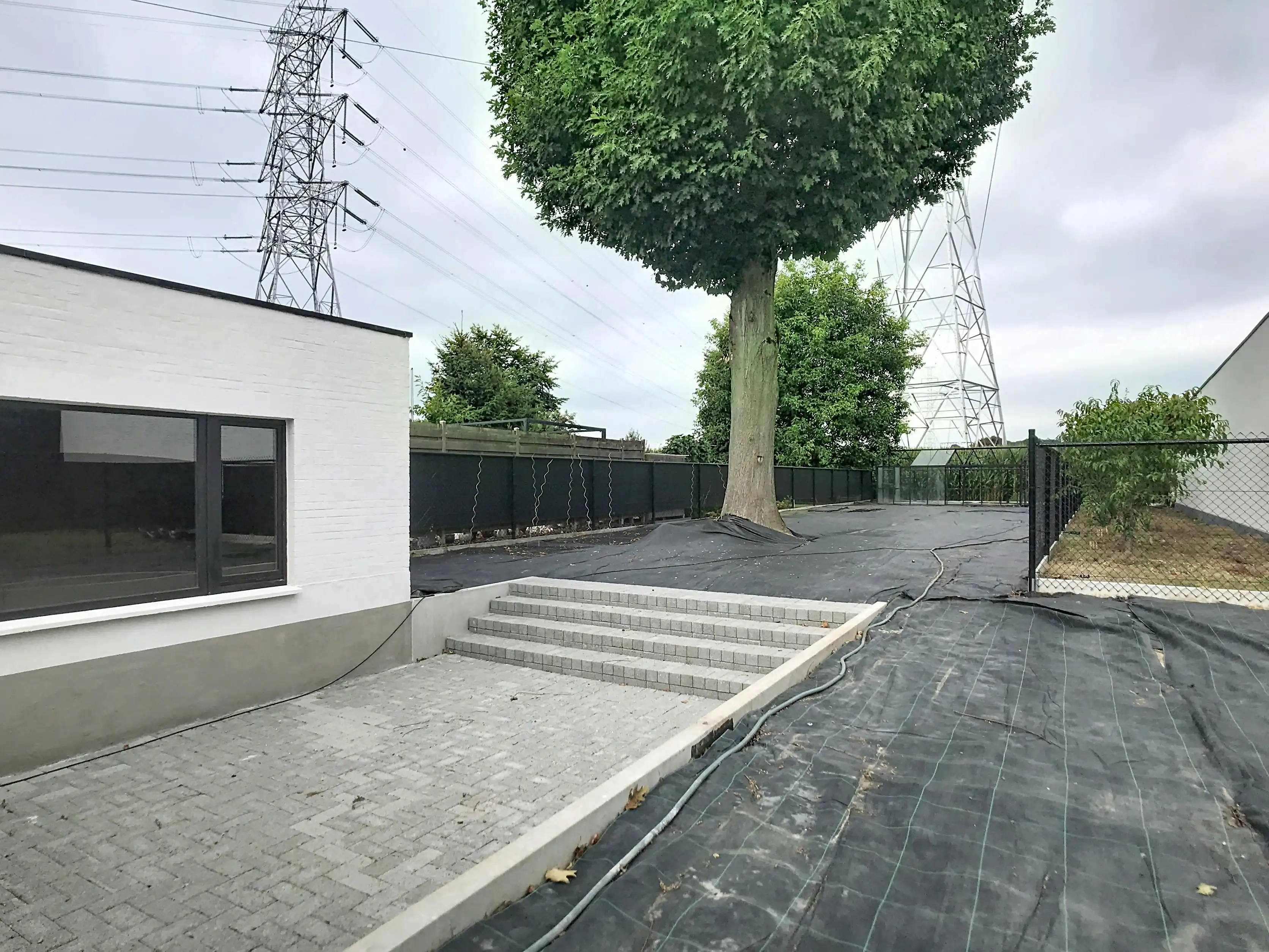 Ruime halfopen bebouwing met tuin en garage te koop in bazel foto 26