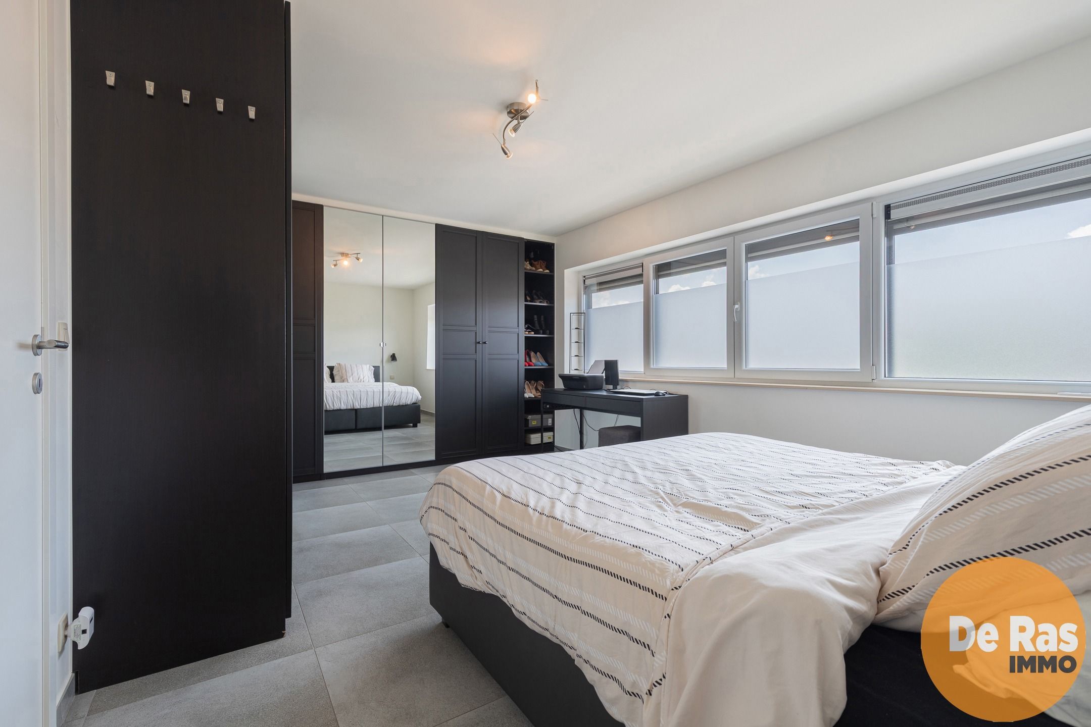 HELDERGEM - Energiezuinige woning met 4 slpks en 2 badks foto 13