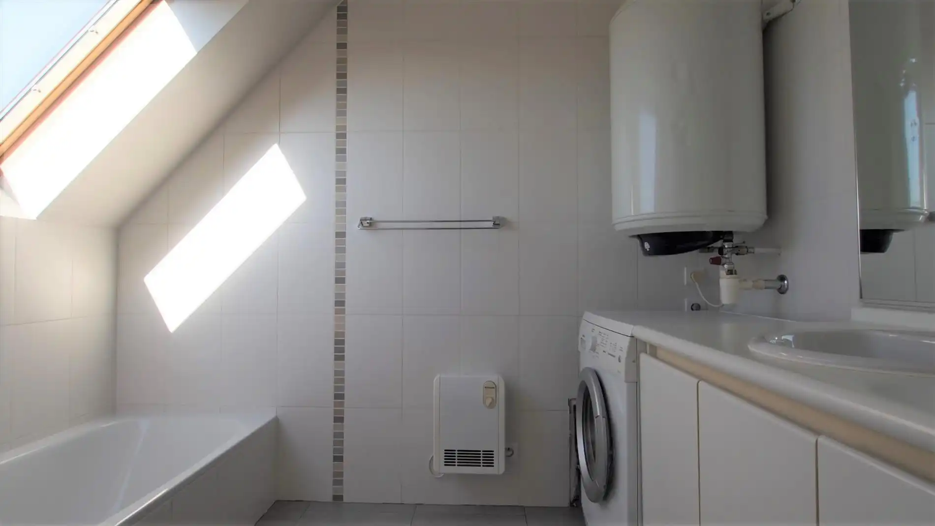 Dakappartement met groot terras en garagebox foto 9