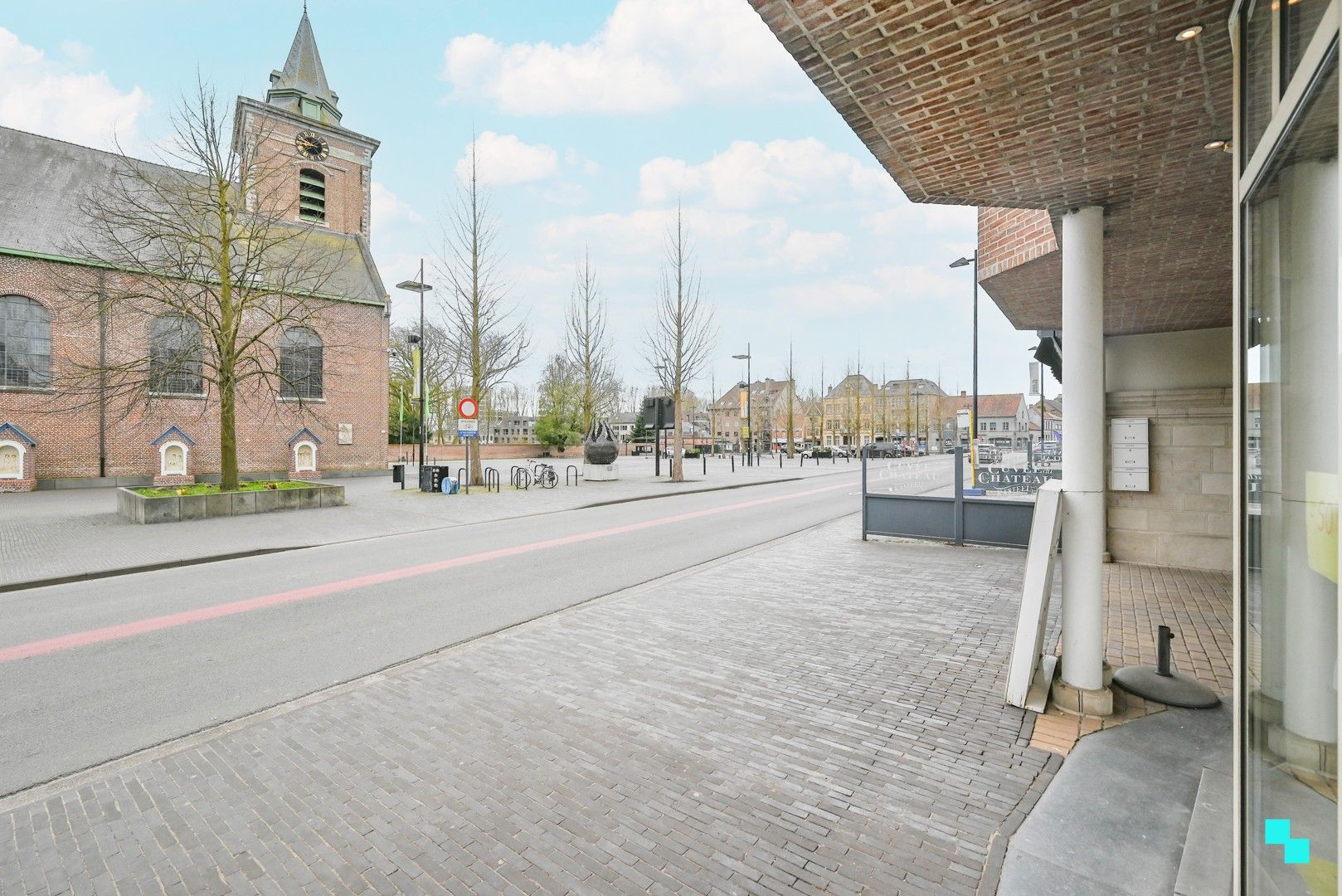 Uiterst centraal gelegen handelszaak met bijhorende opbergruimte foto 4