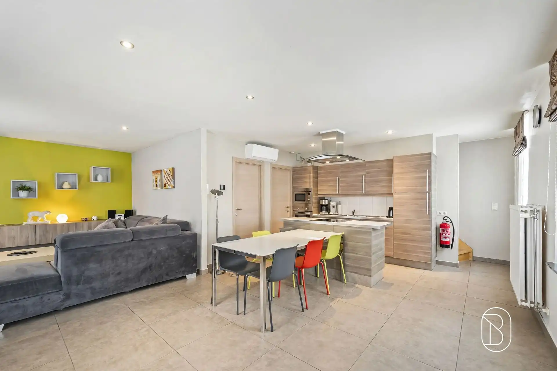 Leuk instapklaar huis met 2 SLK! foto 3