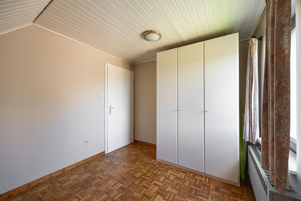 Instapklare woning in een zeer rustige wijk! foto 17