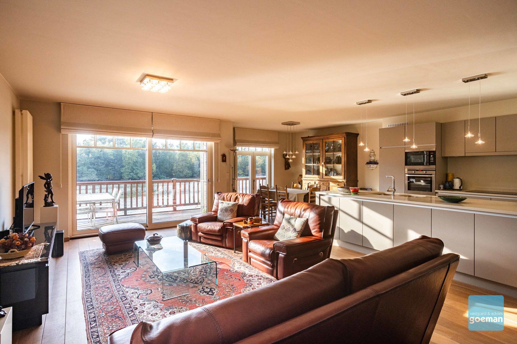 TE KOOP IN BERLARE: Luxueus appartement met adembenemend zicht op het Donkmeer – Berlare foto 8