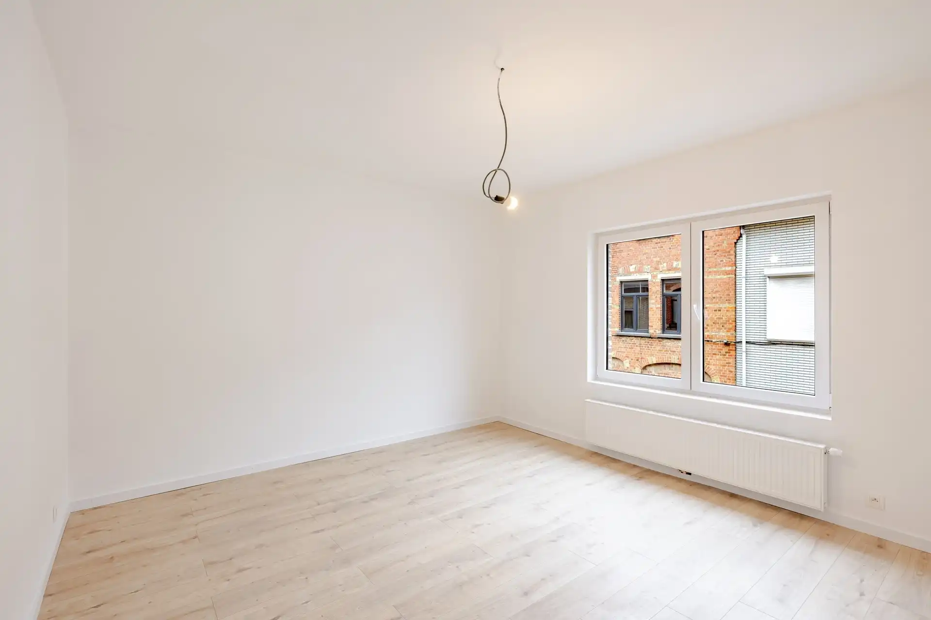 Lichtrijke, instapklare woning met tuin op wandelafstand van centrum foto 11