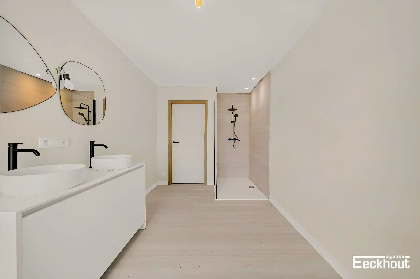 Uniek, ruim appartement (181 m²) met 4 slaapkamers & 4 zonneterrassen! foto 12