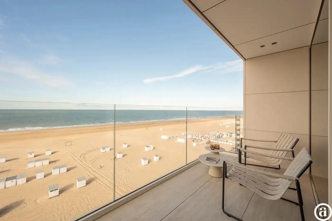 Magnifiek 3-Slaapkamerappartement met Terras op de Zeedijk in Het Zoute foto 2