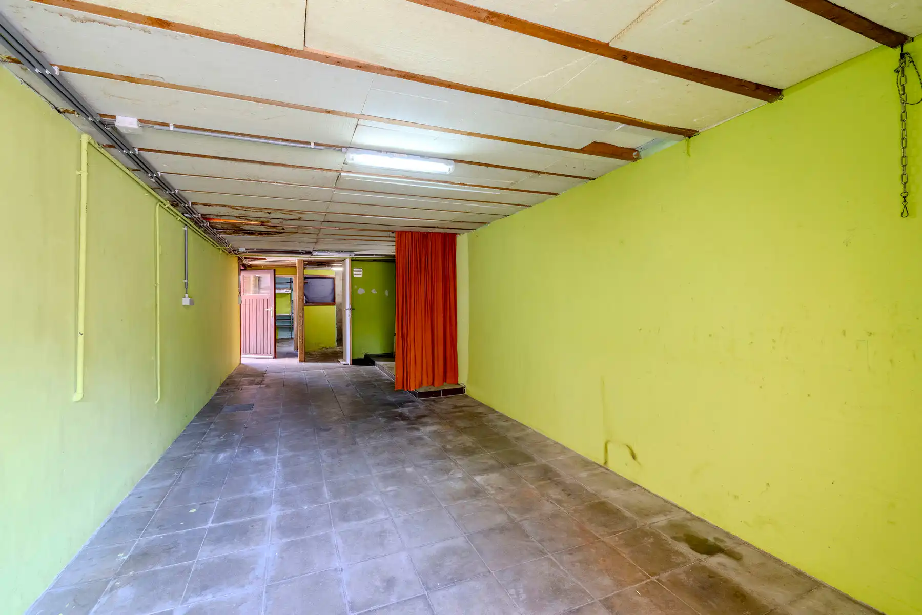Op te frissen woning met 3 slpks, garage en gezellige tuin foto 15