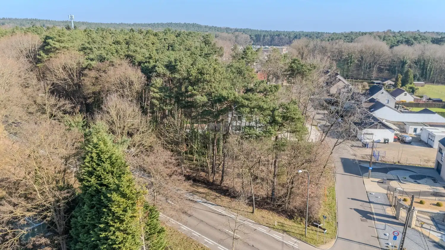 Perceel voor open bebouwing met veel mogelijkheden in Lanaken foto 2