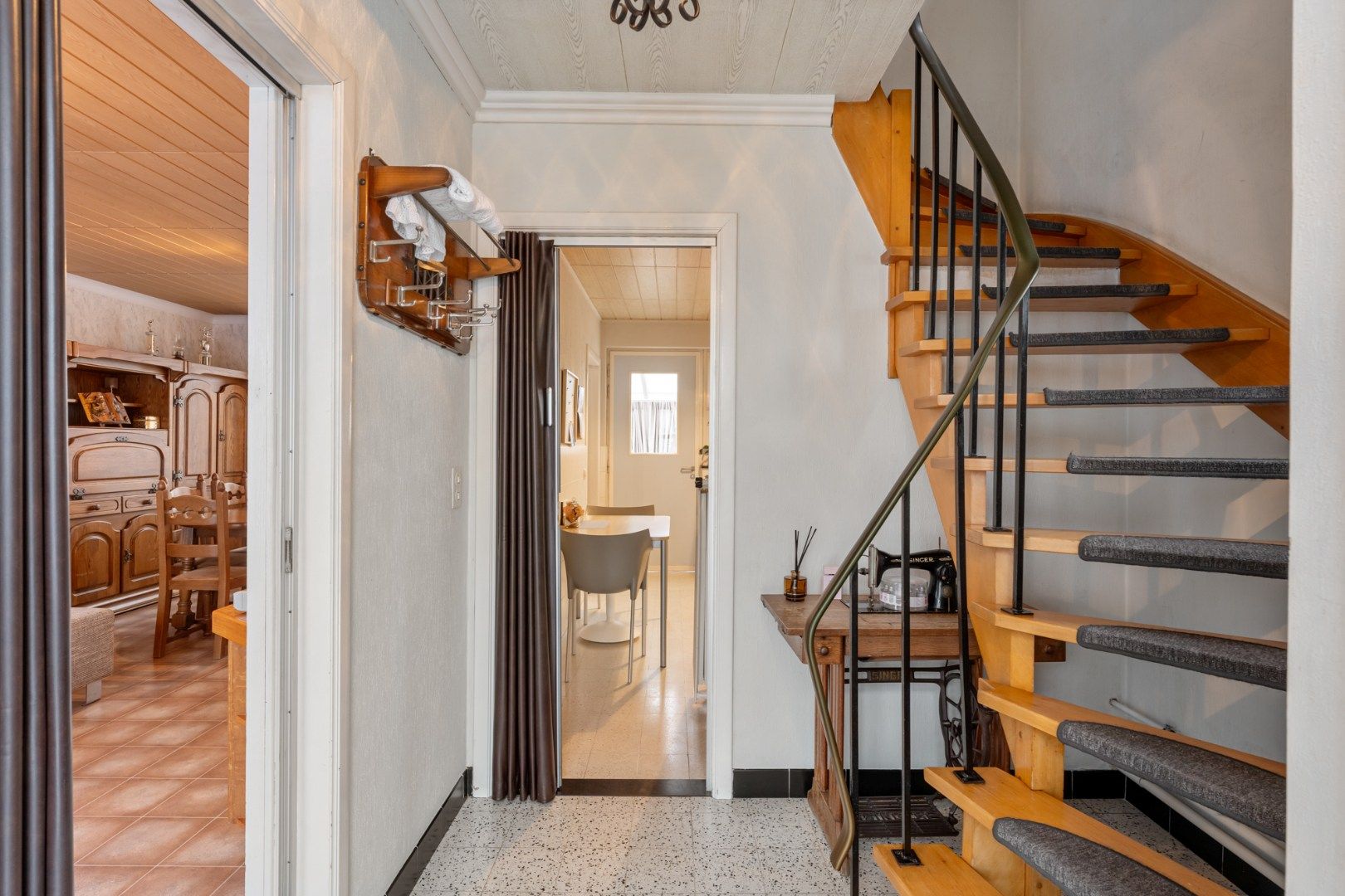 Knusse gezinswoning op een rustige locatie op een perceel van 3a20ca nabij het centrum van Neeroeteren!  foto 3