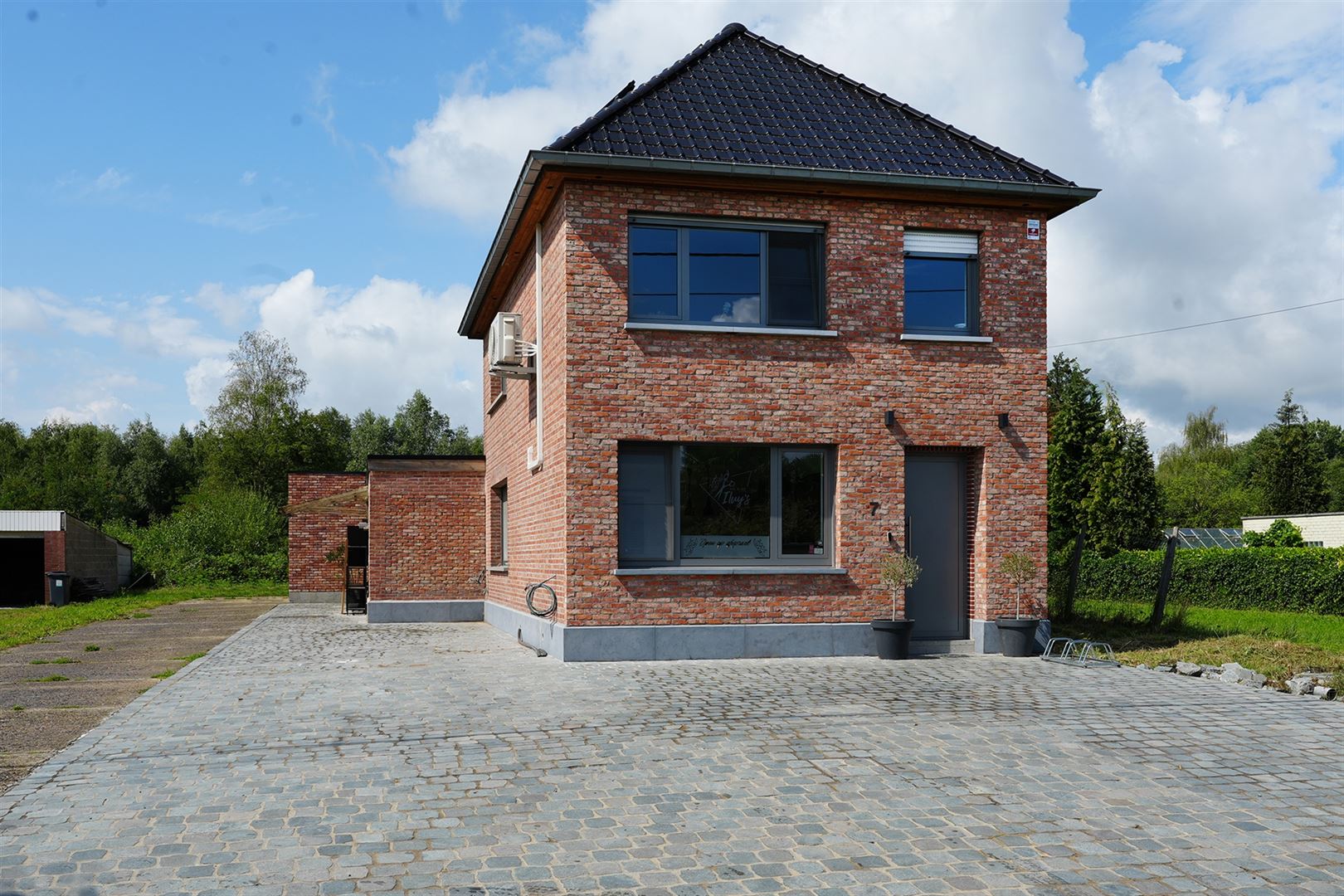 Woning met drie slaapkamers in een rustige omgeving foto 19