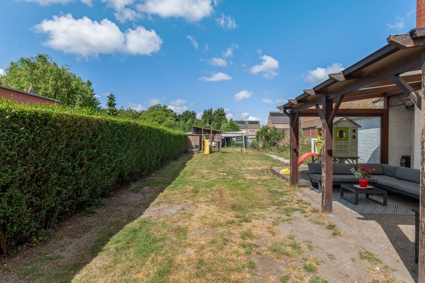 Ruime woning met 3 slpk. op prachtig perceel van 1285 m² foto 24