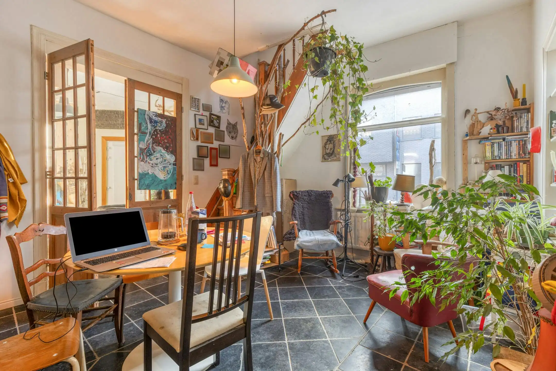 Gezellig huis met met 3 slaapkamers, leuke stadskoer en garage foto 3
