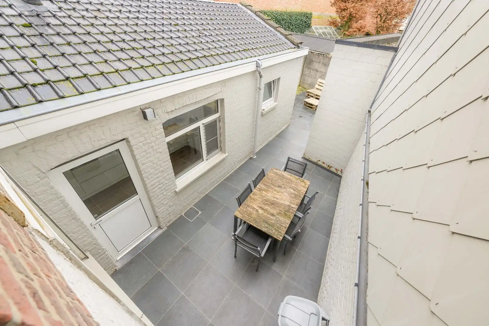 GERENOVEERDE (2017) STADSWONING MET TUIN IN HARTJE TIELT foto 14
