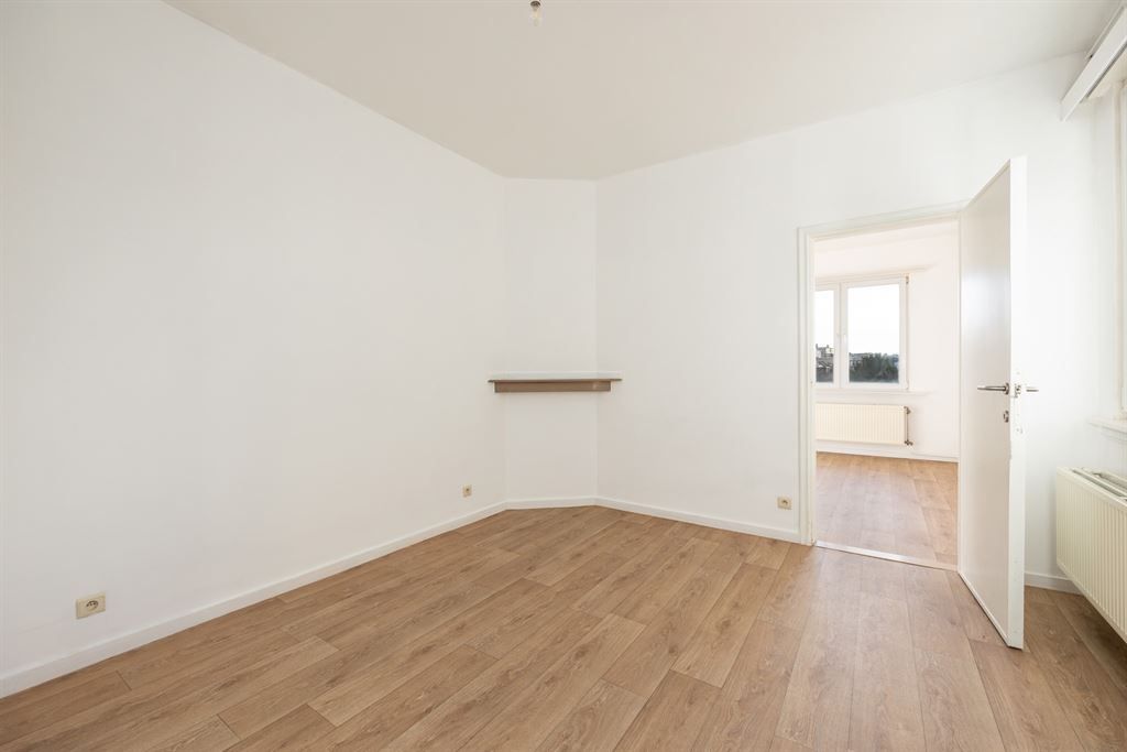 Super centraal, instapklaar appartement met terras foto 11