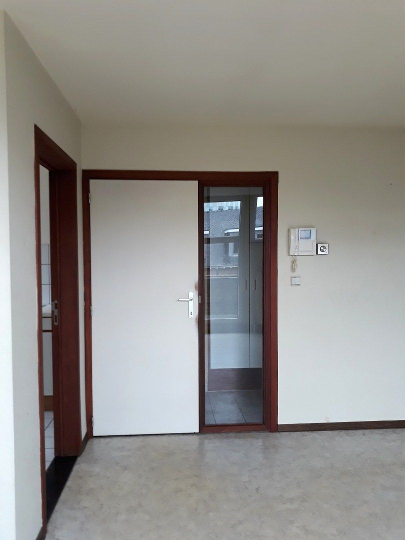 Ruim en licht dakappartement in Hasselt foto 5