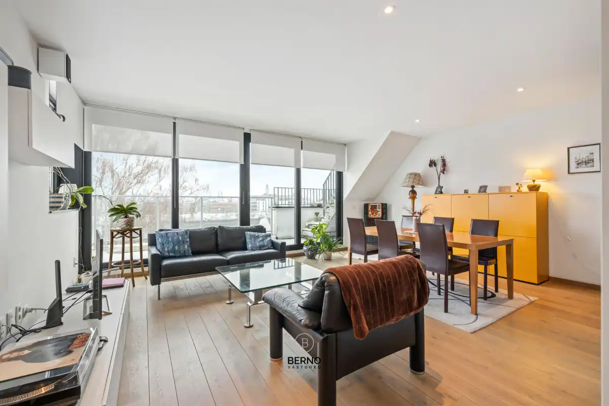 Knap appartement met panoramisch zicht op de Schelde foto {{pictureIndex}}