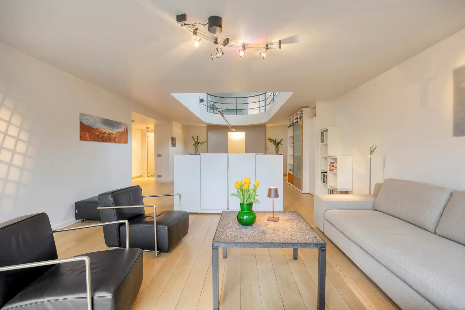 Exclusief karakterpand met prachtig open zicht foto 6