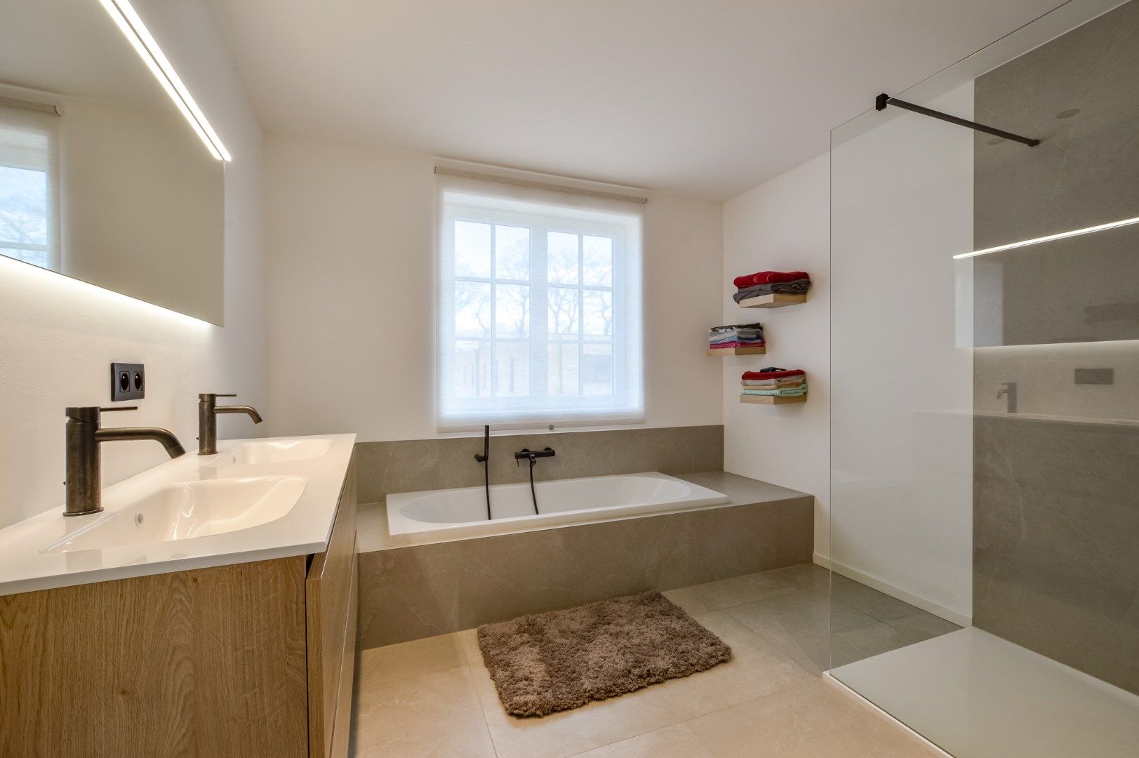 Instapklare halfopen nieuwbouwwoning te Varsenare! foto 15
