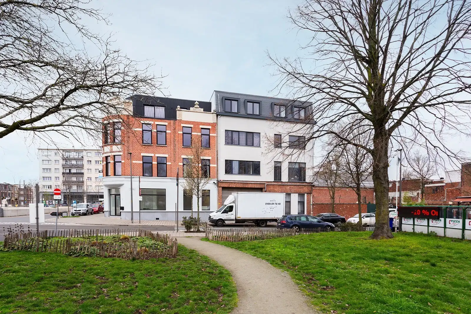 Genieten op hoogte: lichtrijk dakappartement met terras foto 17