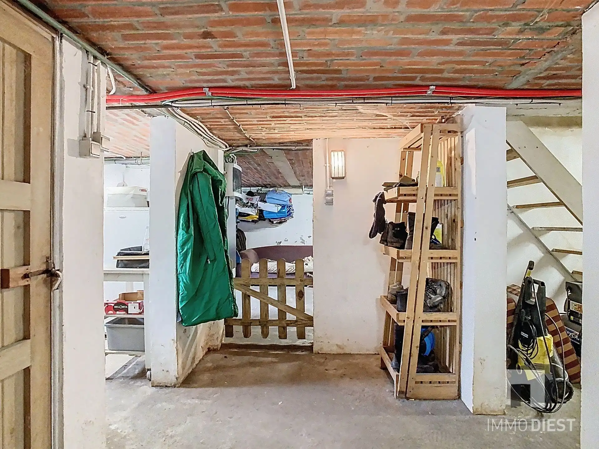 Charmante, op te frissen woning met ruime tuin nabij het centrum van Herselt. foto 29