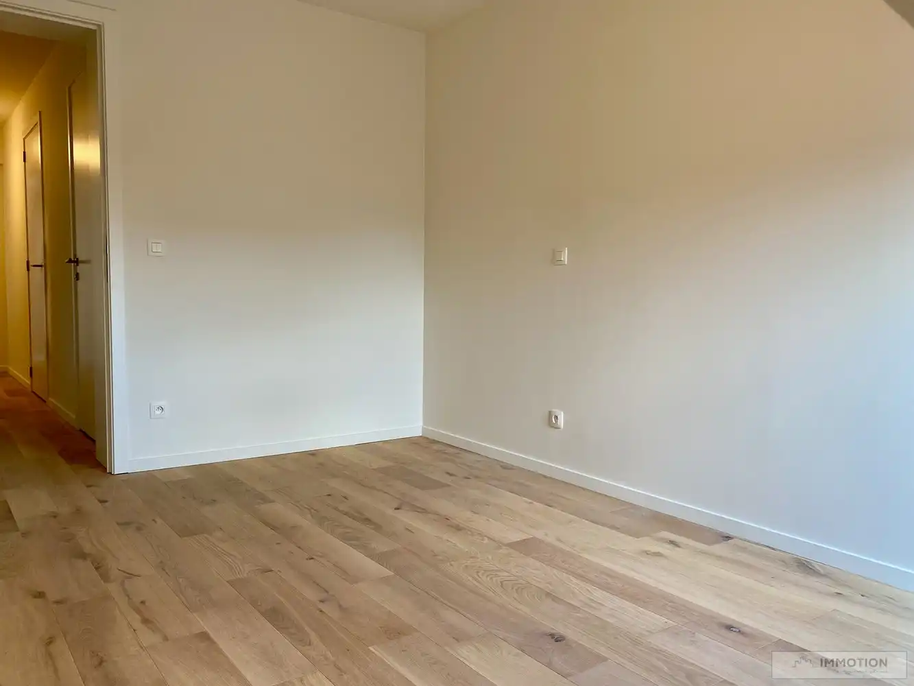 Prachtig appartement te huur in centrum Kortrijk - mét parking en kelder foto 14