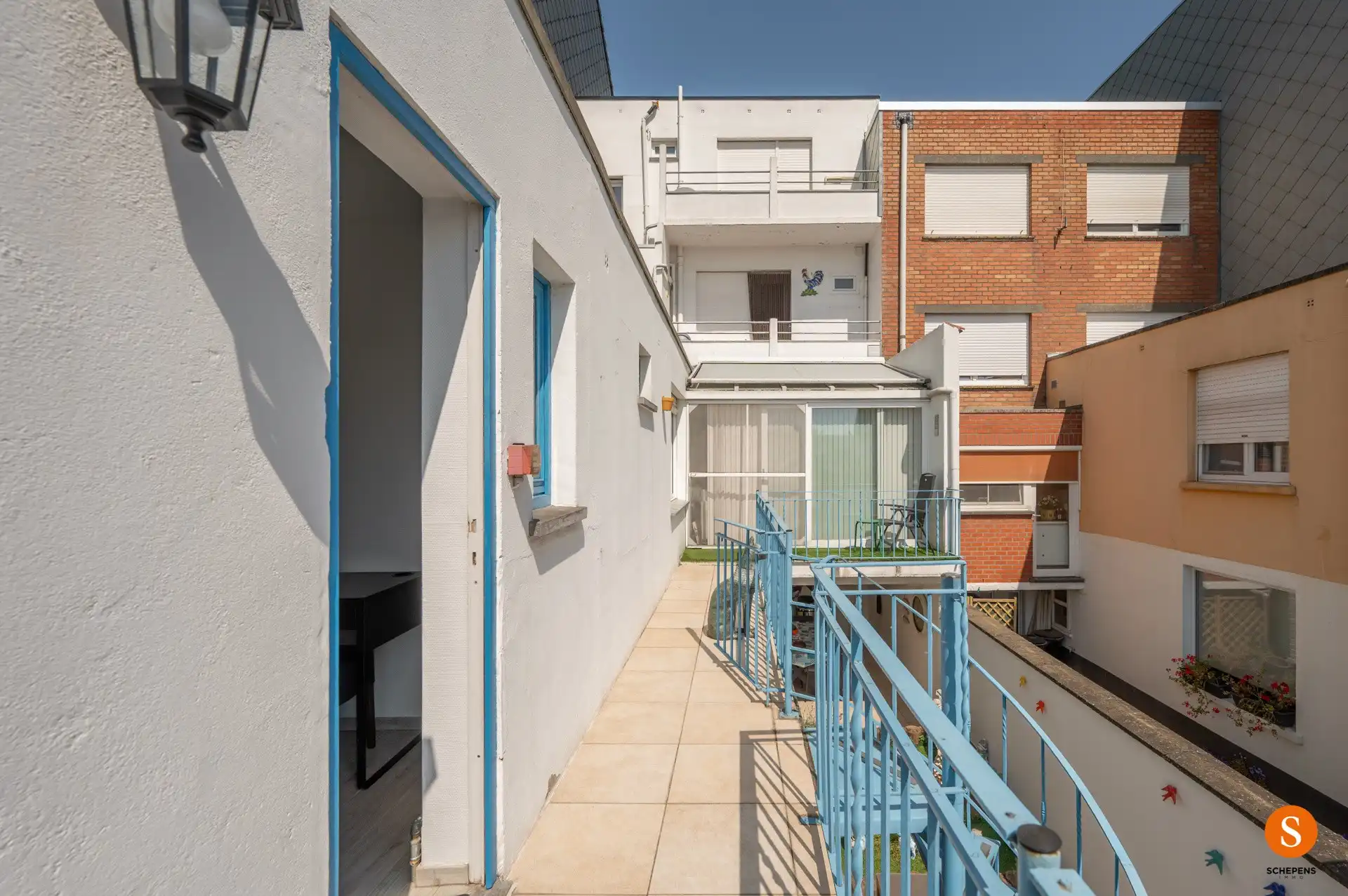 TE KOOP – Verhuurde B&B met 7 kamers én privé-woonst voor uitbaters in hartje De Haan. foto 16