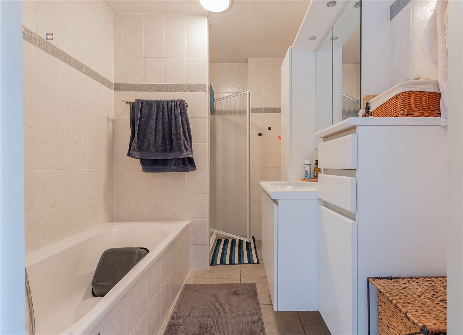 Comfortabel instapklaar appartement met terras en garagebox foto 13