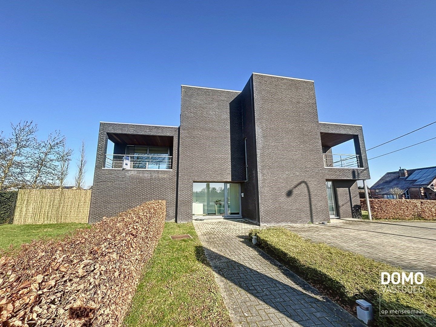 LICHTRIJK DUPLEXAPPARTEMENT MET ZUIDGERICHT TERRAS TE KERMT foto 20