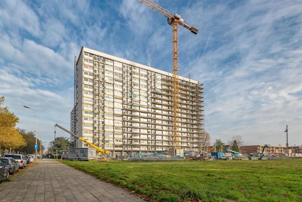 Instapklaar appartement met groot terras foto 18