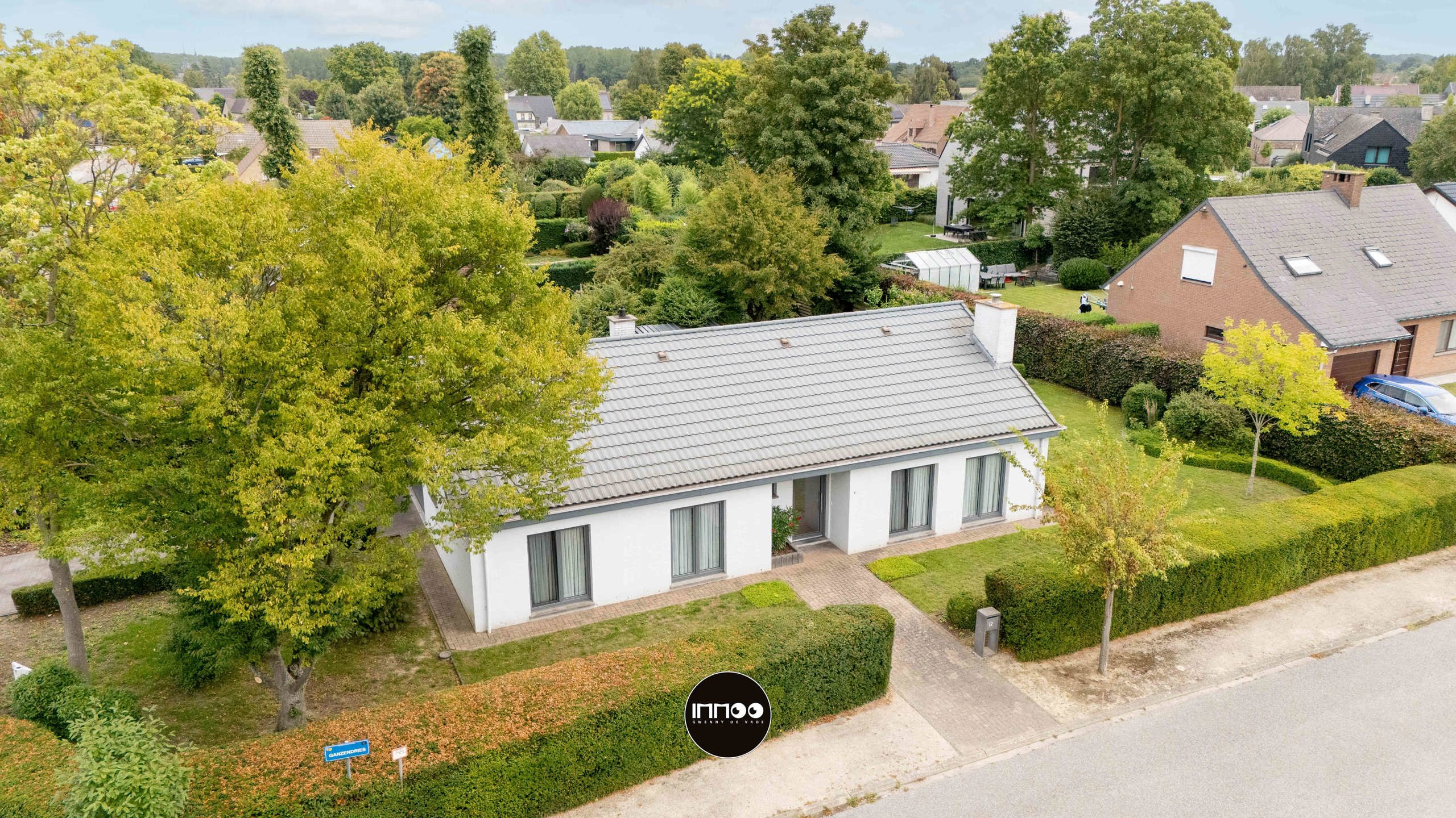 Huis te koop foto {{pictureIndex}}