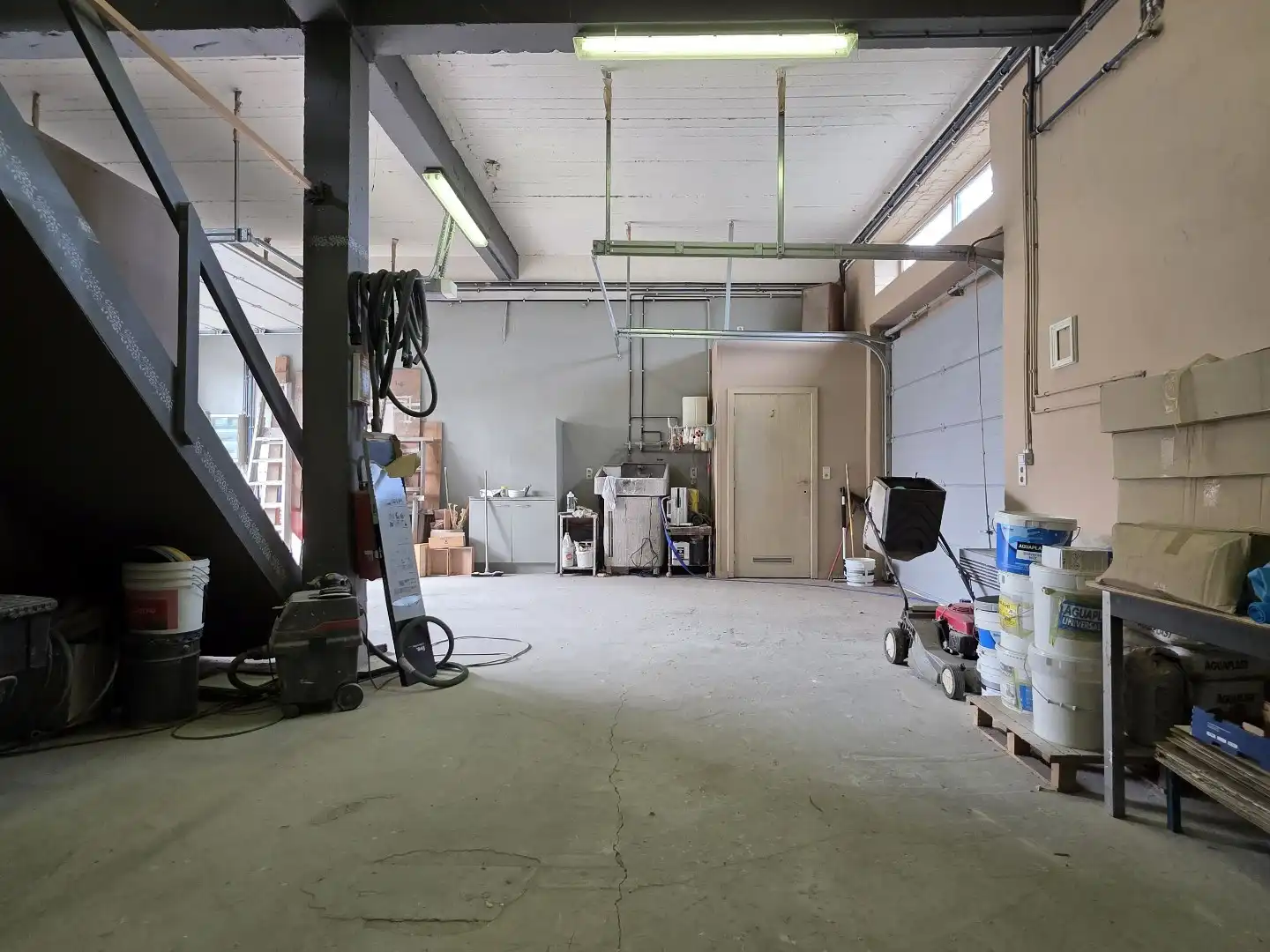 Vlot bereikbaar, veelzijdig atelier/magazijn in Beveren-Leie - geschikt voor diverse doeleinden! foto 6