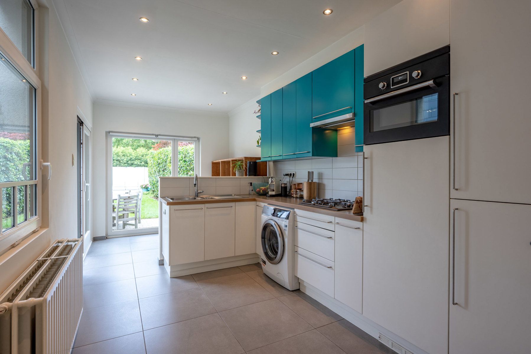 Instapklare woning in het hartje van Schoten! foto 7