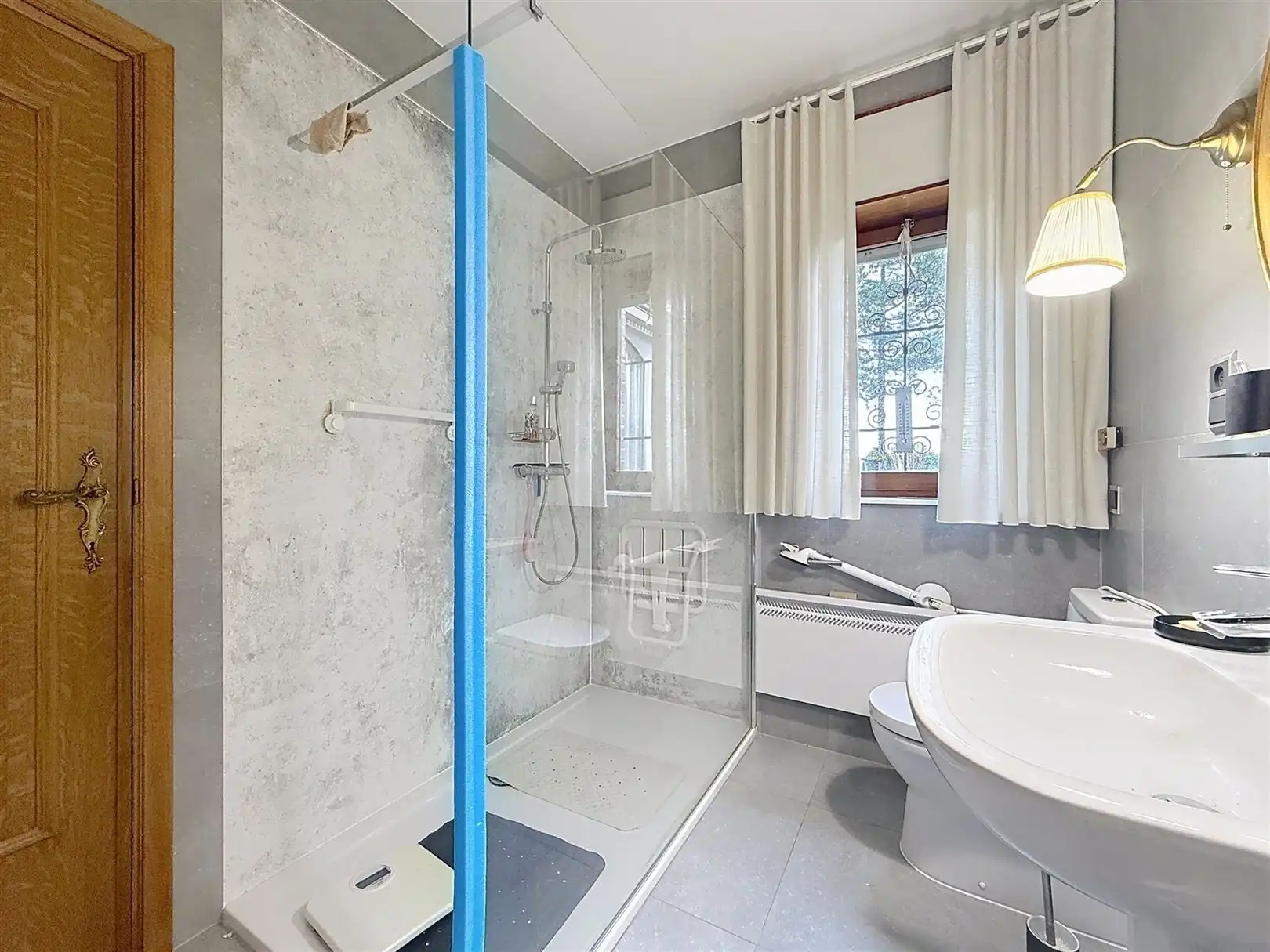 Op te frissen villa, 3/4 slpks + zolder, tuin en garages foto 45