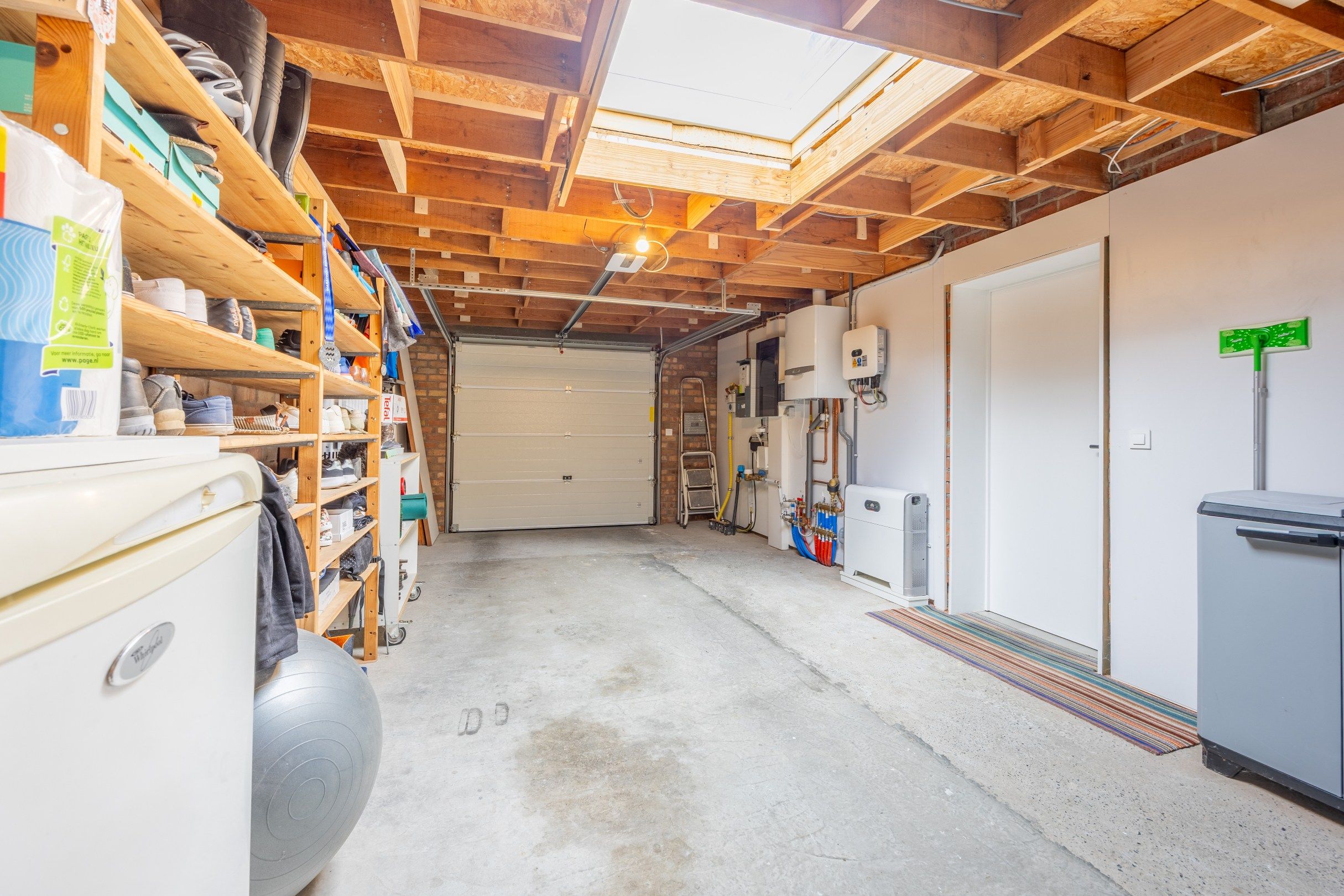 GERENOVEERDE WONING OP TOPLOCATIE!  foto 17