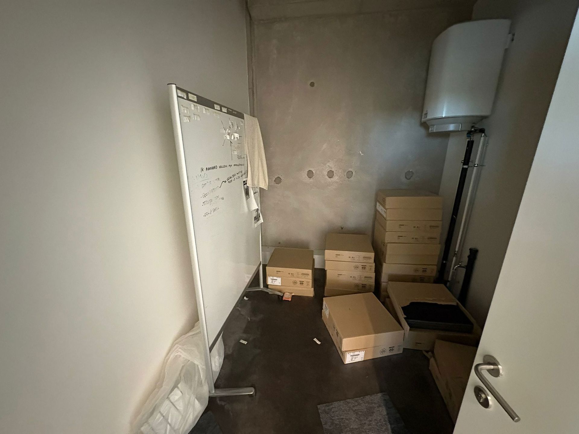 Kantoorgebouw "Square One" - kantoor 457m² te huur foto 17